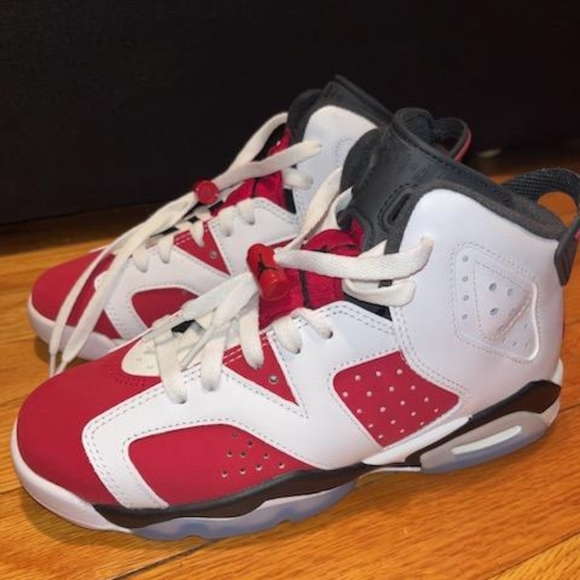 Air Jordan Carmine - Picture 3 of 4